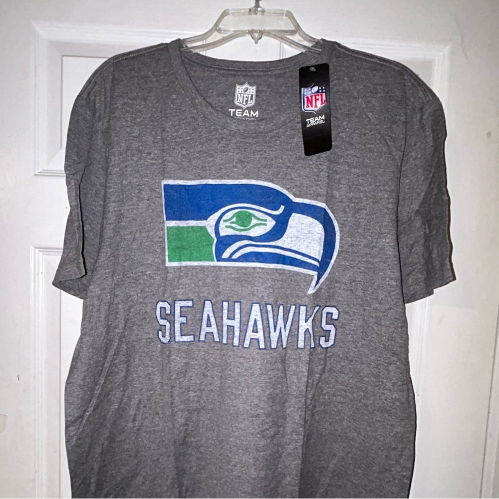 🏈🐦 Seattle Seahawks Retro NFL Football Stadium Shirt 🏟️🏈